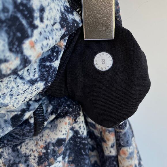 Lululemon Floral Wunder Under 21" Crop High Rise sz 8 - Picture 7 of 7